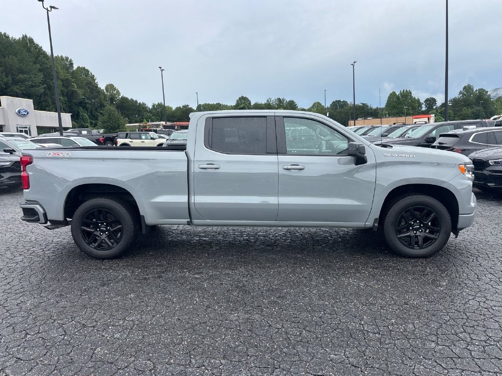 Used 2025 Chevrolet Silverado 1500 RST AWD/4WD image 9