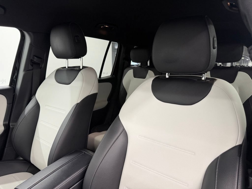 Used 2021 Mercedes-Benz GLB 250 image 25
