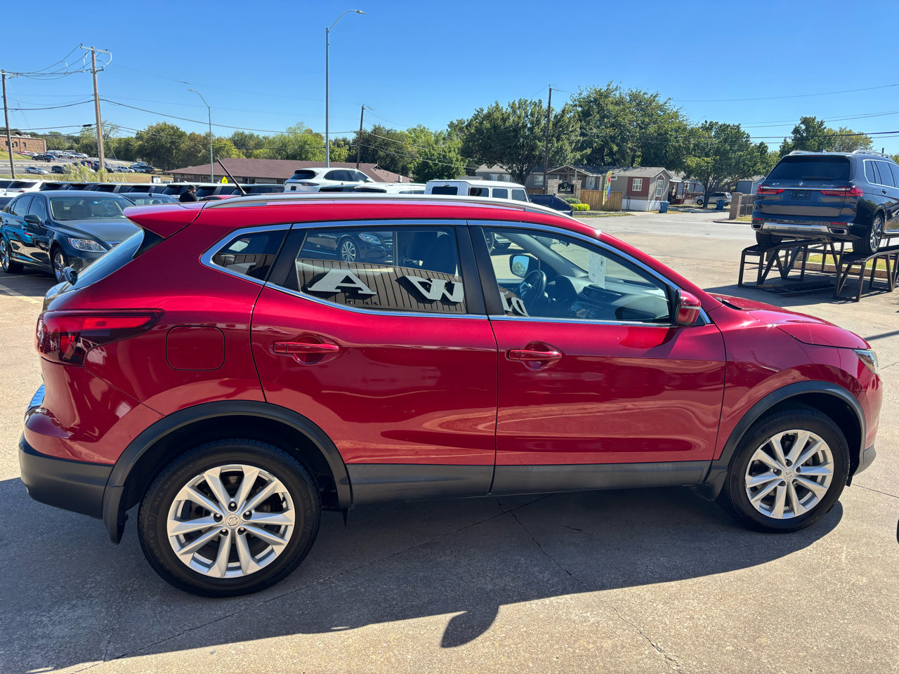 Used 2017 Nissan Rogue Sport SV w/ SV All-Weather Package image 8