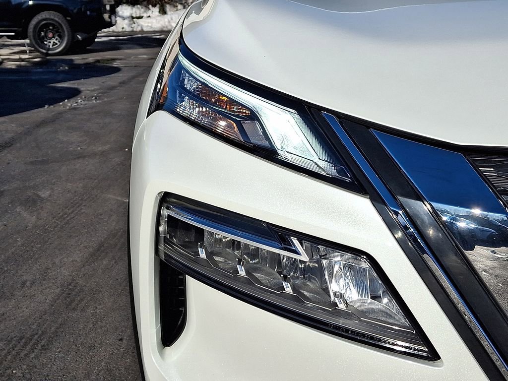 Used 2023 Nissan Rogue SL w/ SL Premium Package image 10