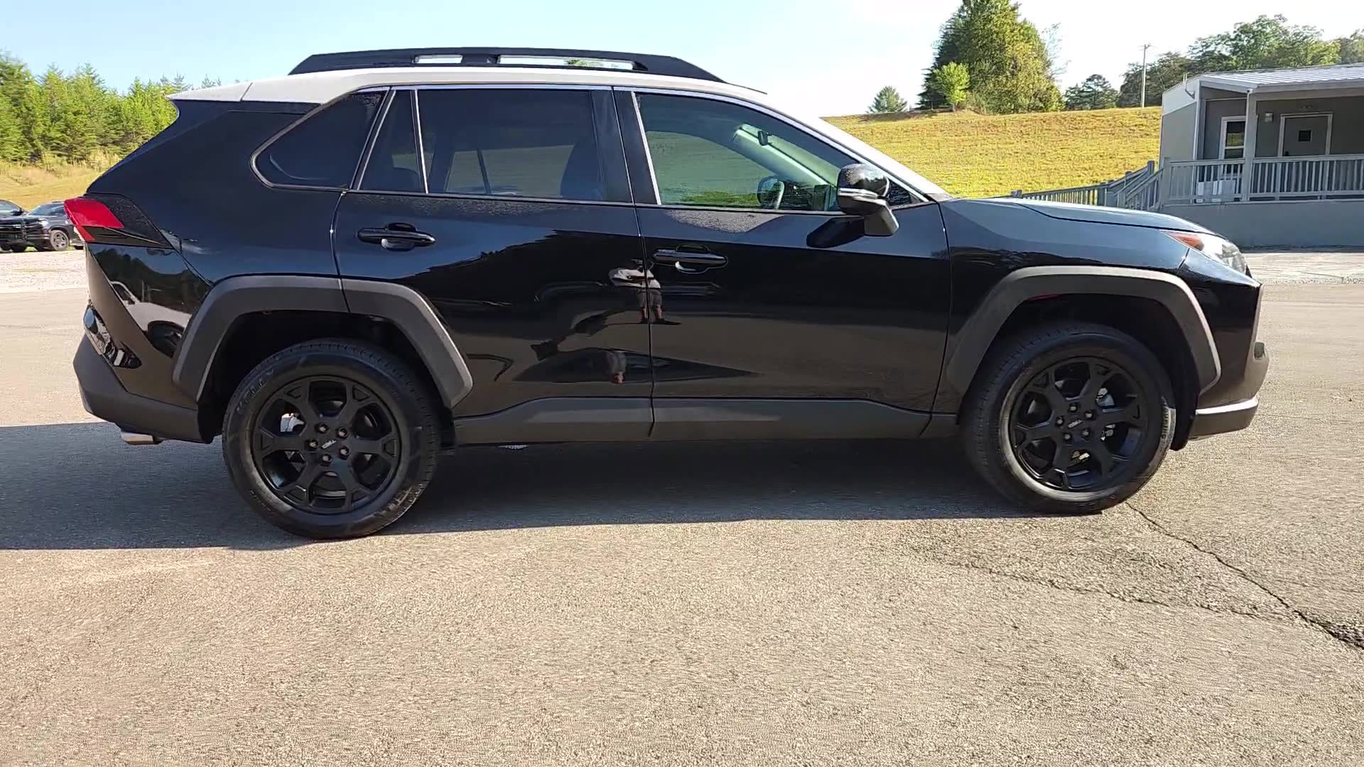 Used 2021 Toyota RAV4 TRD Off-Road image 18
