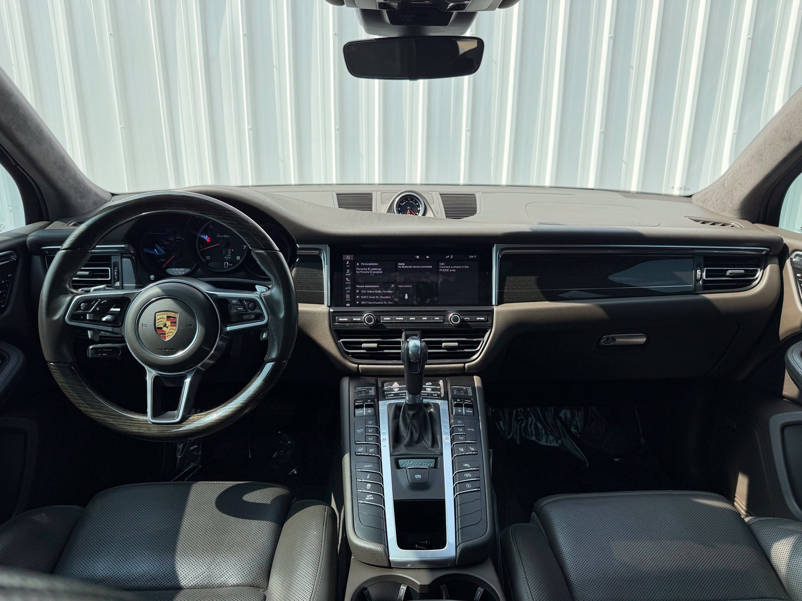 Used 2021 Porsche Macan Turbo AWD/4WD image 11