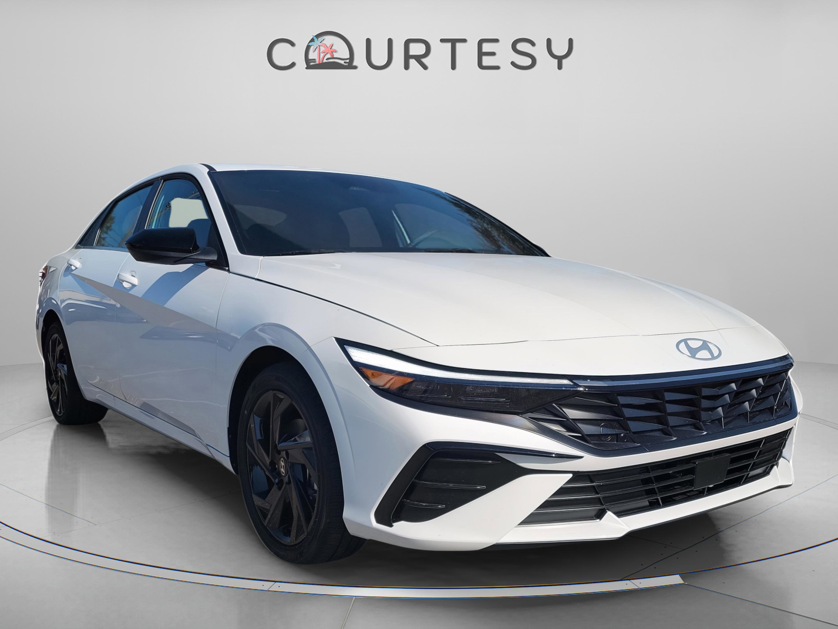 New 2026 Hyundai Elantra SEL Sport image 3