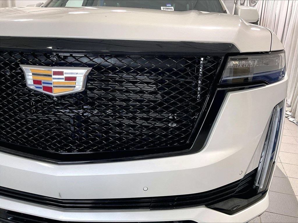 Used 2024 Cadillac Escalade Sport Platinum w/ Heavy-Duty Trailer Package AWD/4WD image 33
