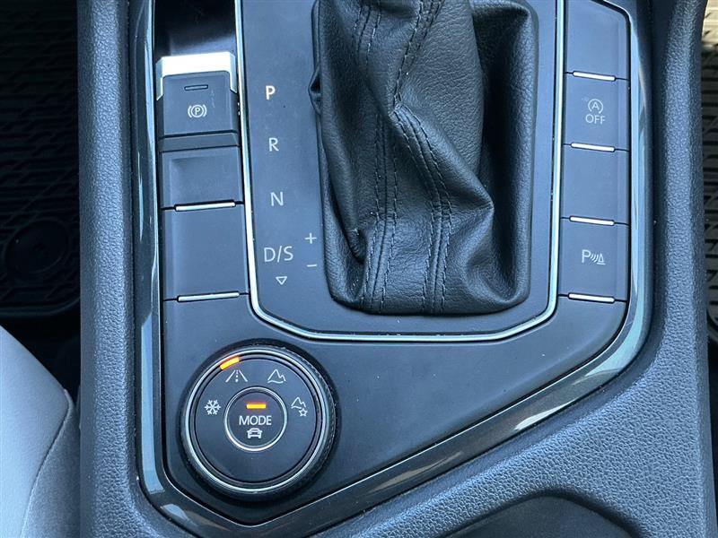 Used 2019 Volkswagen Tiguan SEL Premium R-Line AWD/4WD image 45