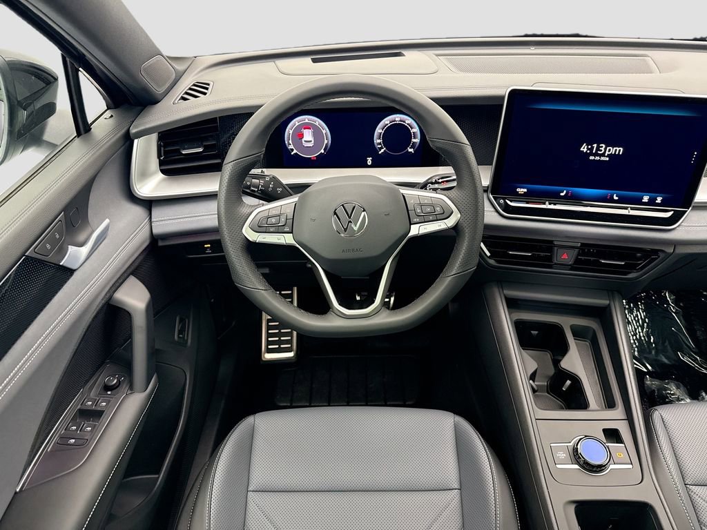 New 2026 Volkswagen Tiguan SE R-Line image 10