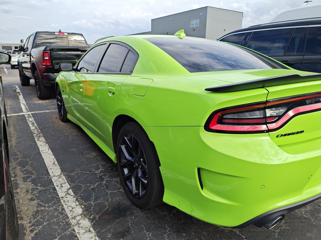 Used 2023 Dodge Charger R/T w/ Blacktop Package RWD image 3