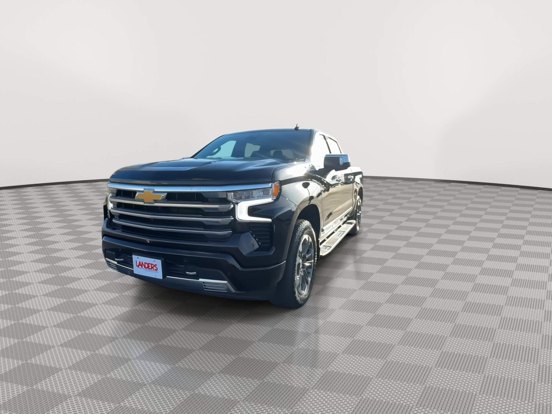 Certified 2024 Chevrolet Silverado 1500 High Country w/ Technology Package image 4