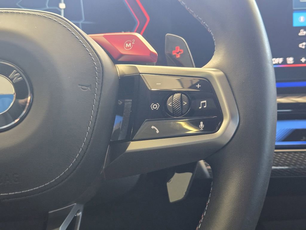 Used 2025 BMW M5 w/ Carbon Package image 28