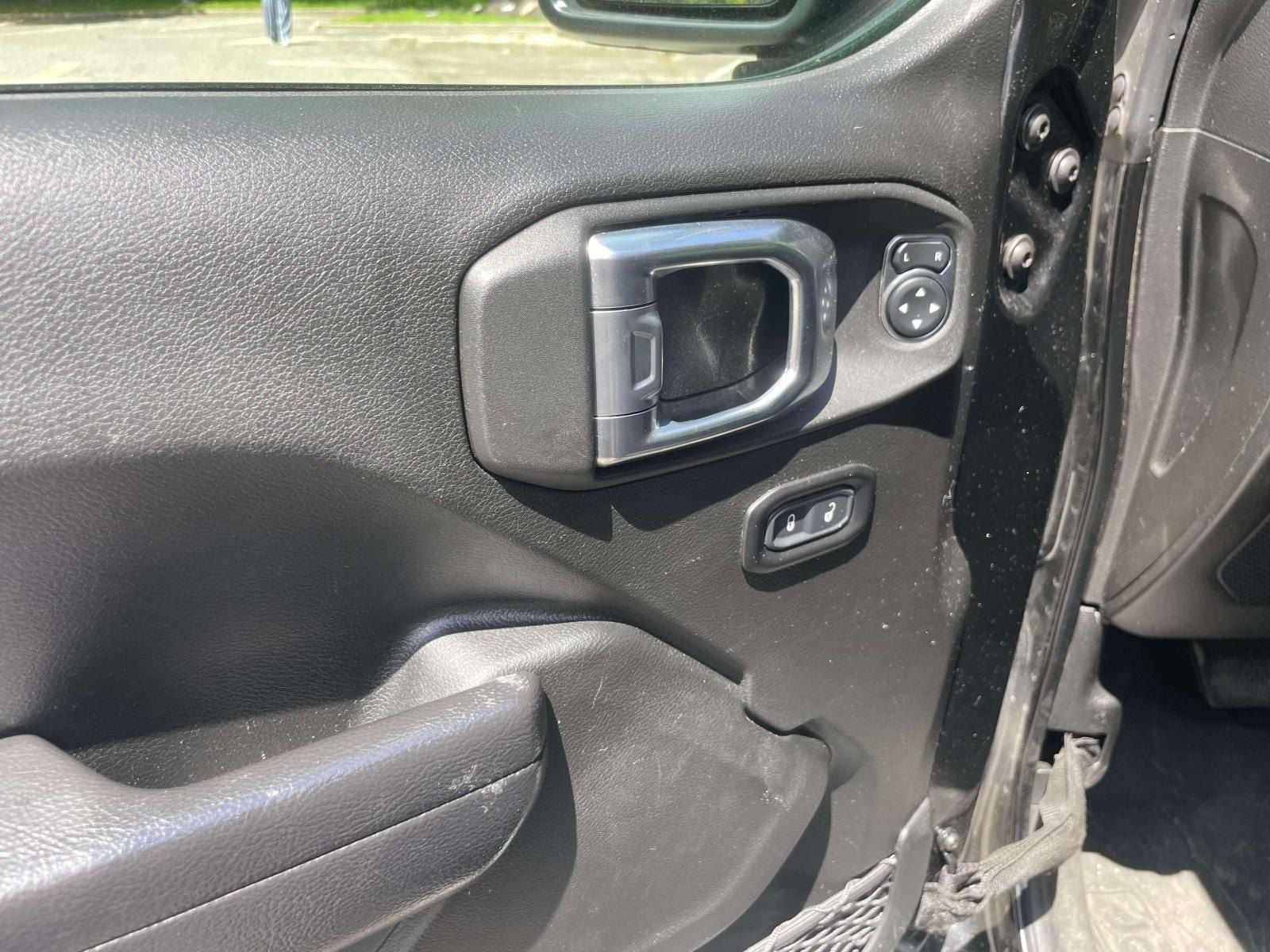 Used 2022 Jeep Wrangler Unlimited Sport w/ Sun And Sound Package AWD/4WD image 17