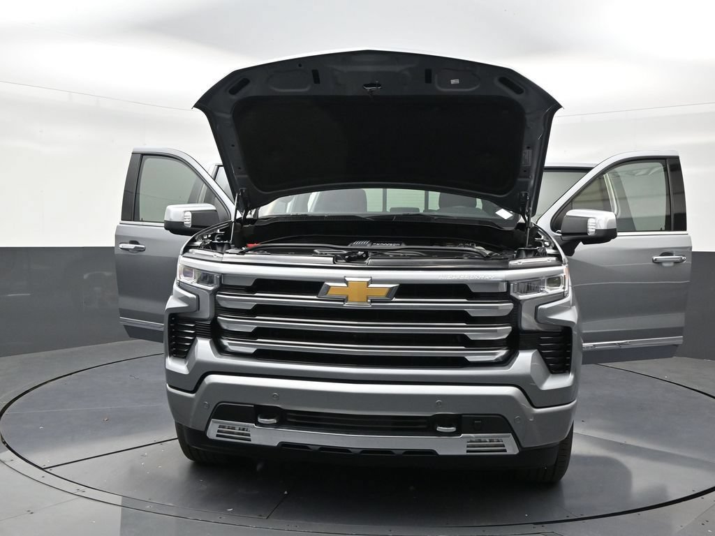 Used 2024 Chevrolet Silverado 1500 High Country RWD image 33