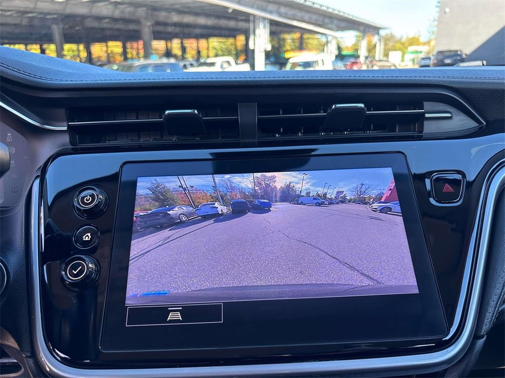 Used 2022 Chevrolet Bolt EUV LT w/ Comfort Package image 24