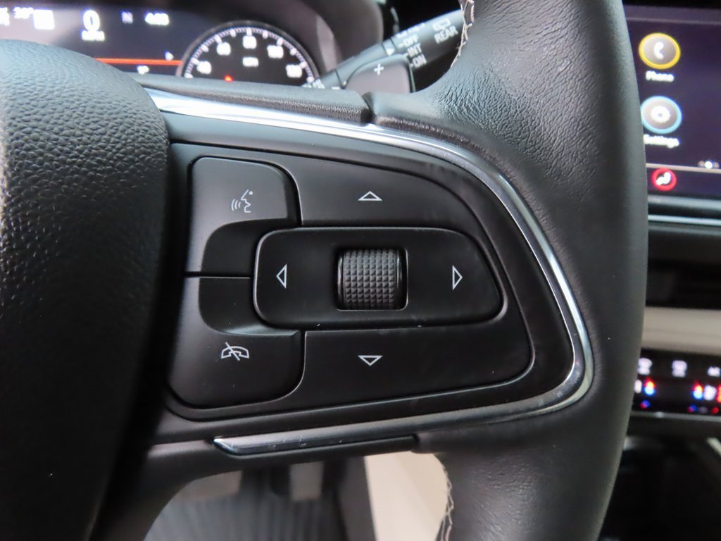 Used 2023 Buick Envision Avenir image 30