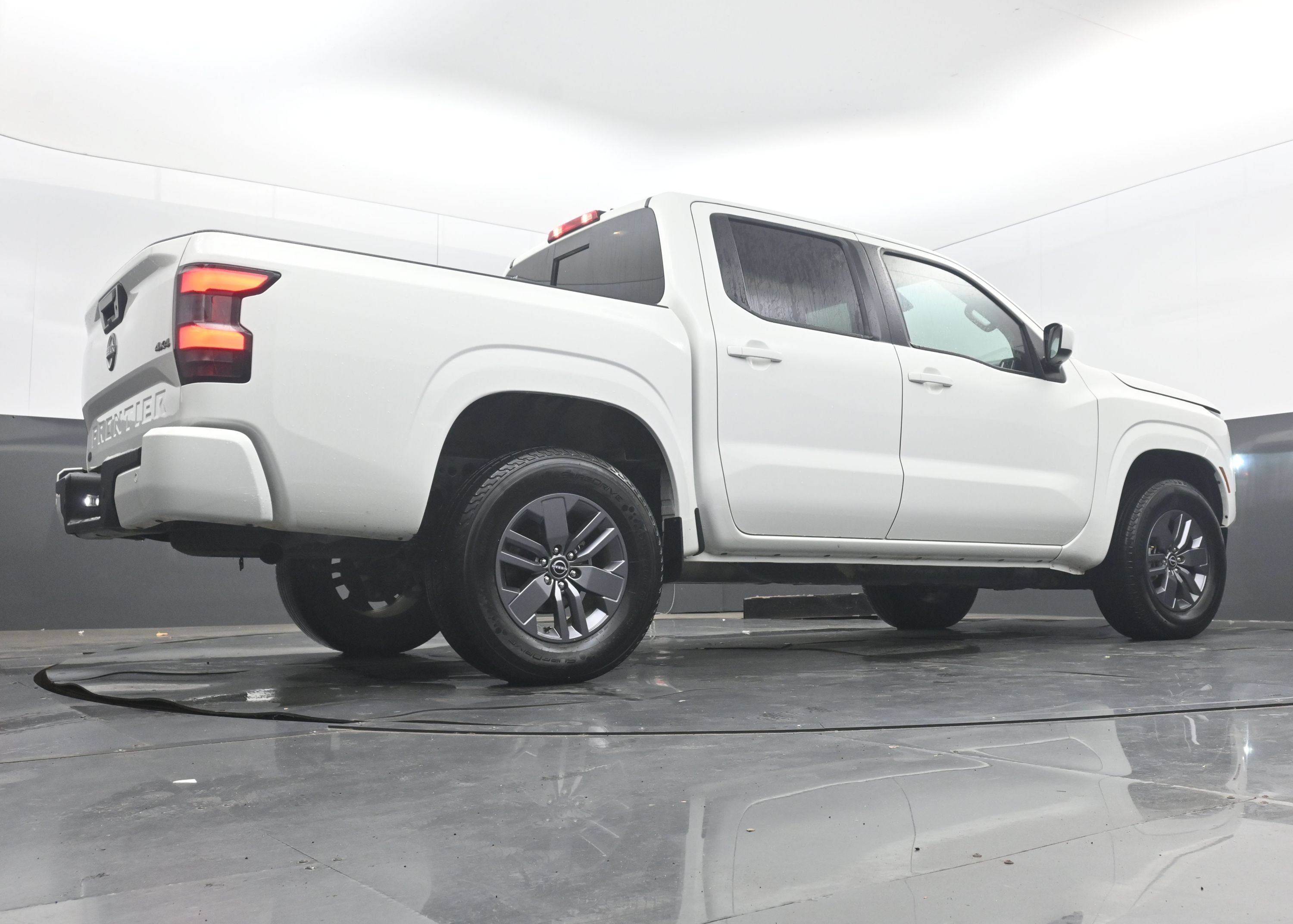 Used 2026 Nissan Frontier SV AWD/4WD image 25