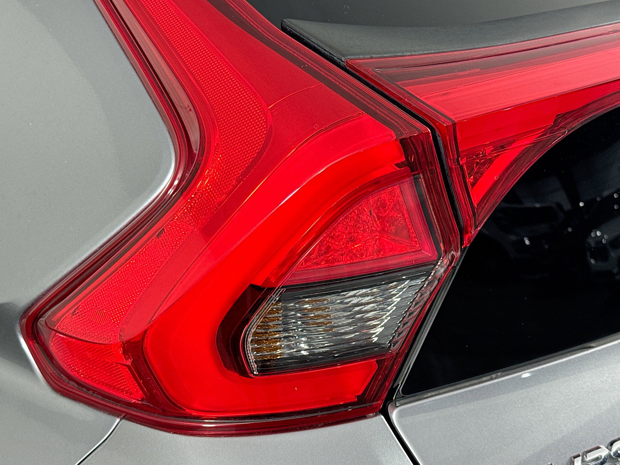 Used 2020 Mitsubishi Eclipse Cross ES FWD image 34