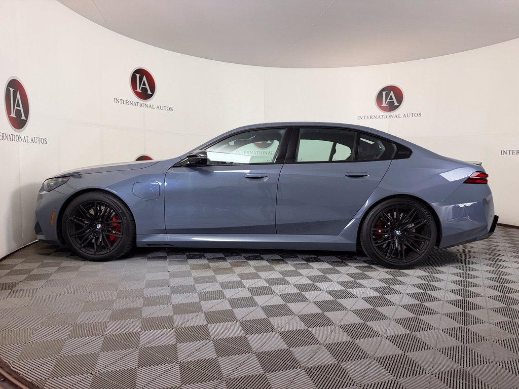 Used 2026 BMW M5 w/ Carbon Package AWD/4WD image 9