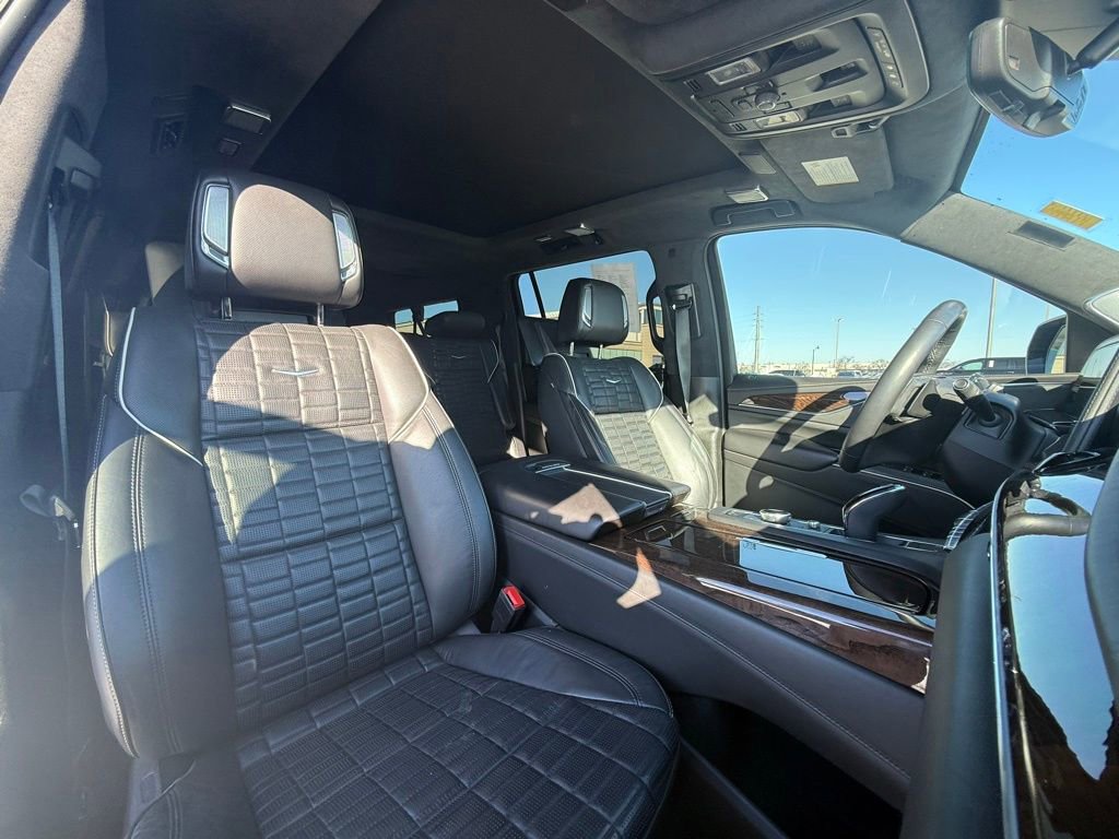 Used 2022 Cadillac Escalade ESV Sport Platinum w/ LPO, Floor Liner Package image 31