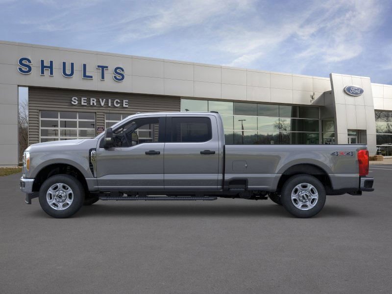 New 2026 Ford F250 XLT image 3