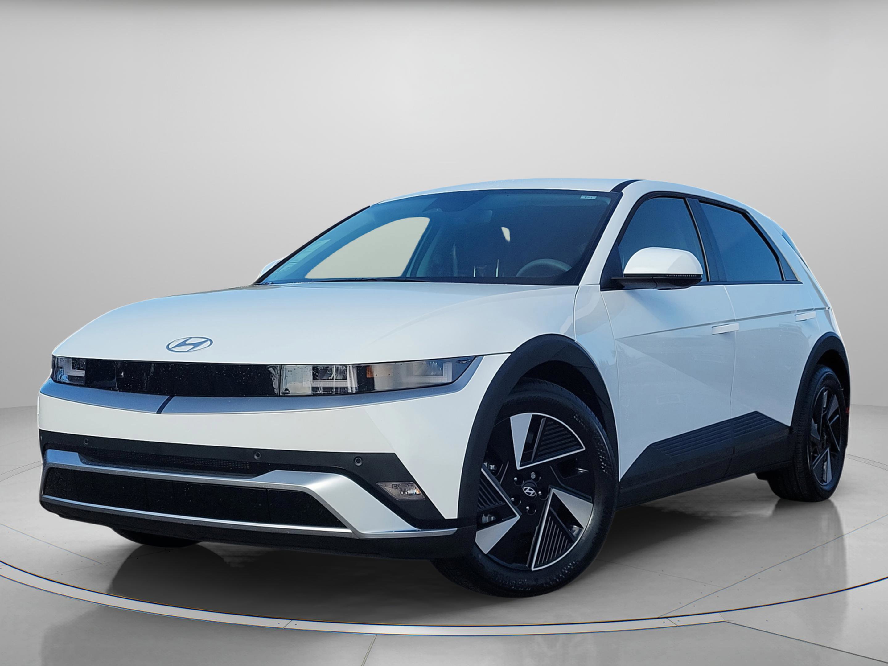 New 2026 Hyundai Ioniq 5 SEL image 2