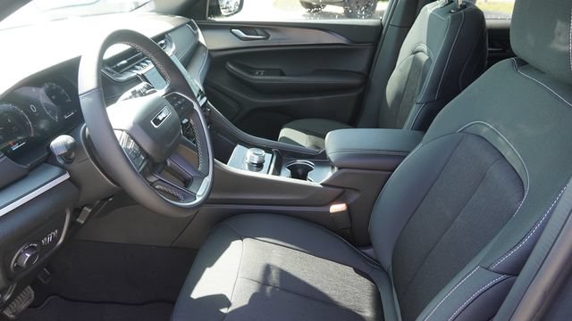 New 2026 Jeep Grand Cherokee Laredo X RWD image 19