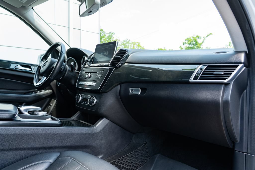 Used 2016 Mercedes-Benz GLE 300d 4MATIC image 29