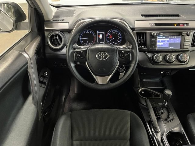 Used 2018 Toyota RAV4 LE w/ All Weather Liner Package AWD/4WD image 18