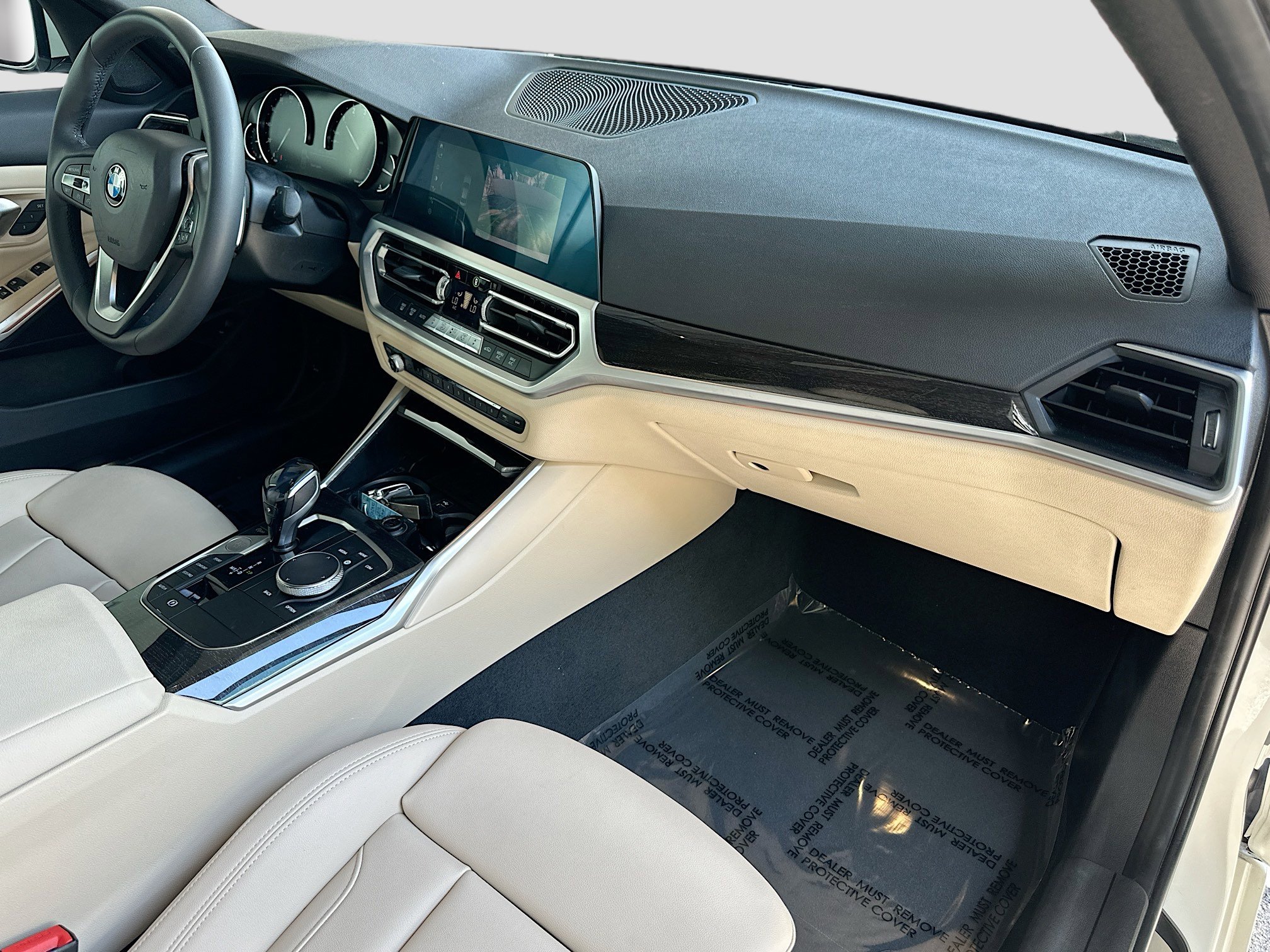 Used 2019 BMW 330i Sedan w/ Driving Assistance Package image 28