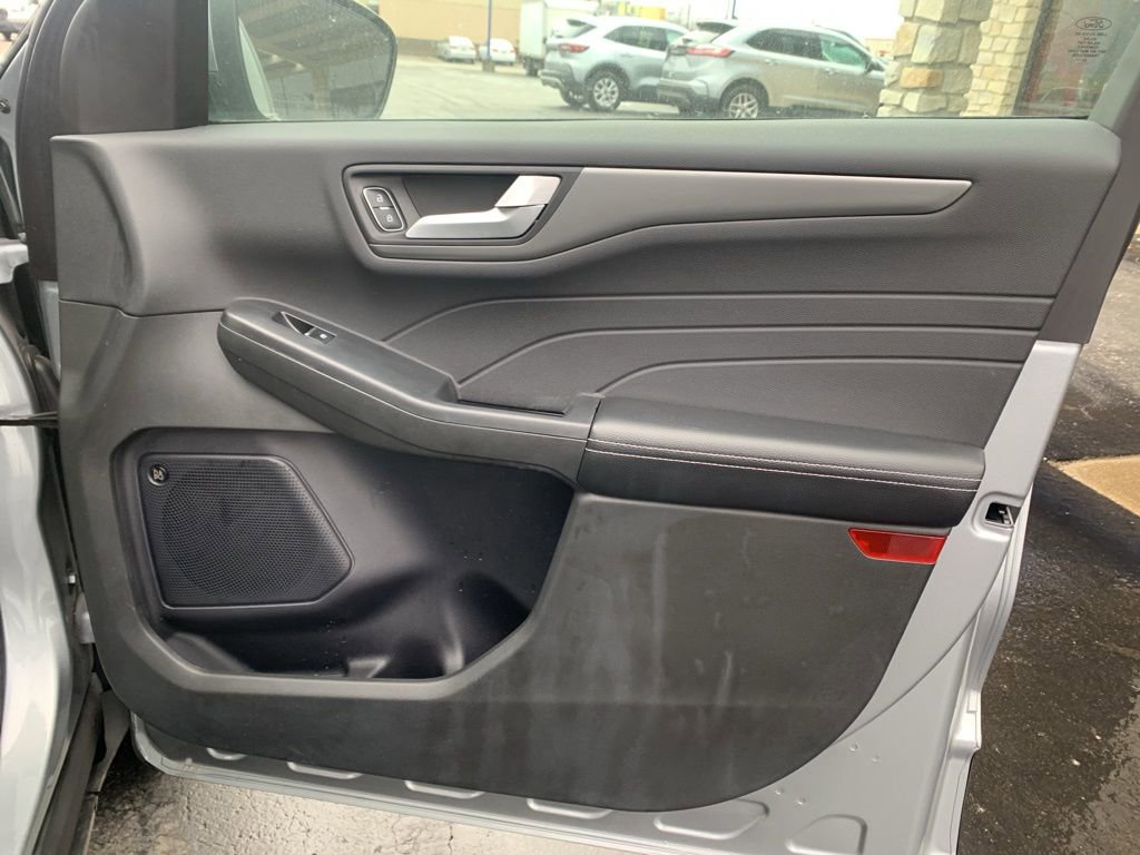 Used 2023 Ford Escape Active w/ Tech Pack #2 image 18