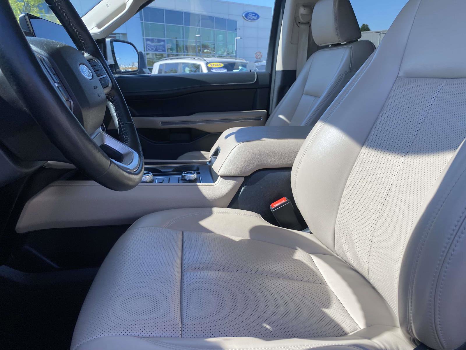 Used 2024 Ford Expedition Max XLT AWD/4WD image 16