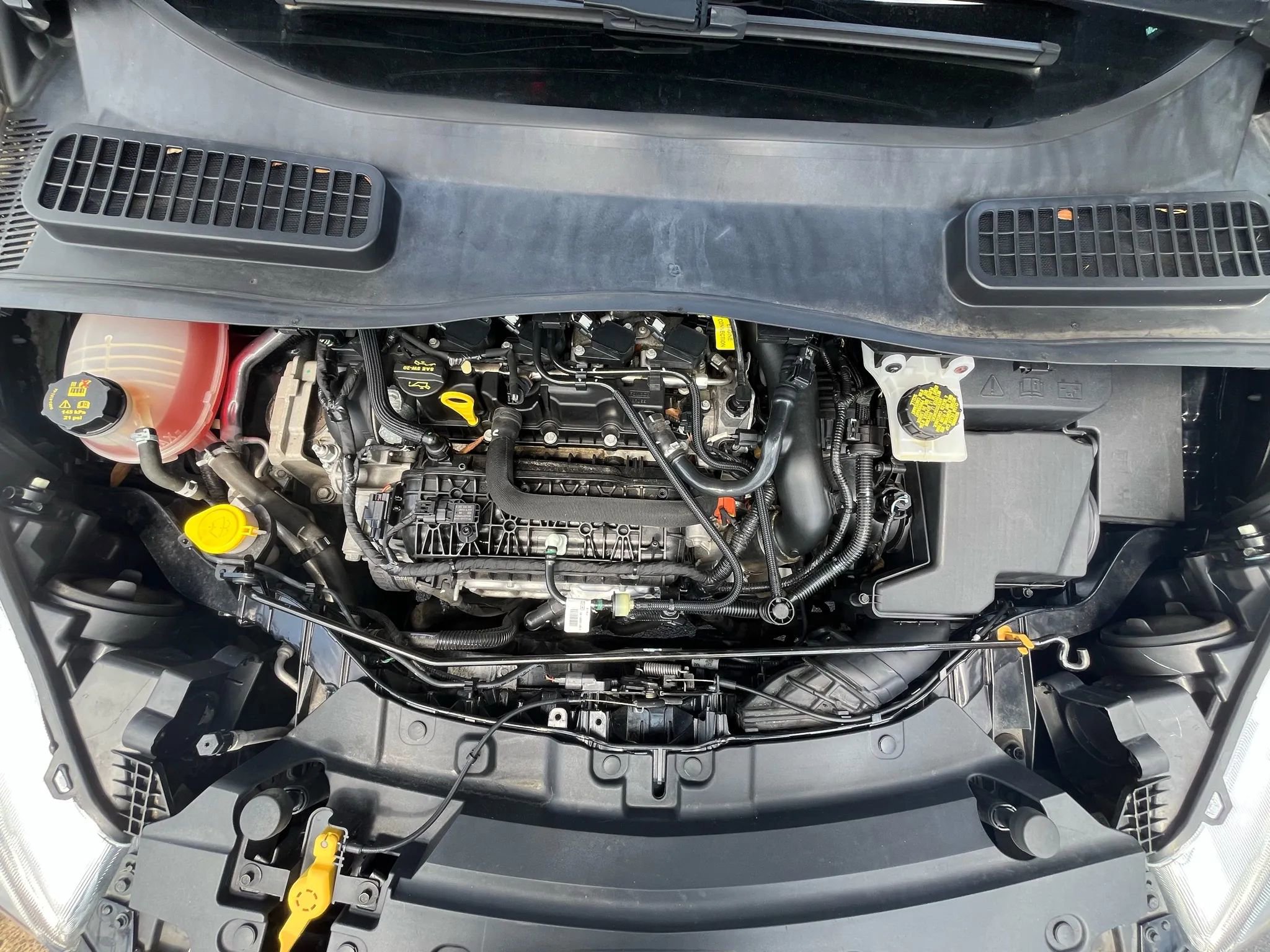 Used 2019 Ford Escape SE image 17