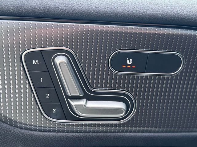 Used 2020 Mercedes-Benz GLB 250 4MATIC image 19