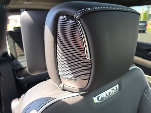 New 2026 GMC Yukon XL AT4 Ultimate w/ LPO, Floor Liner Package AWD/4WD image 25