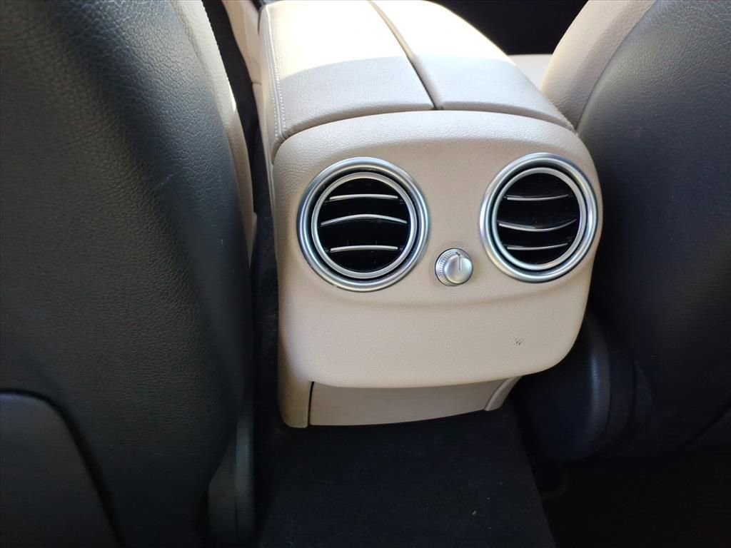 Used 2019 Mercedes-Benz C 300 Sedan image 7