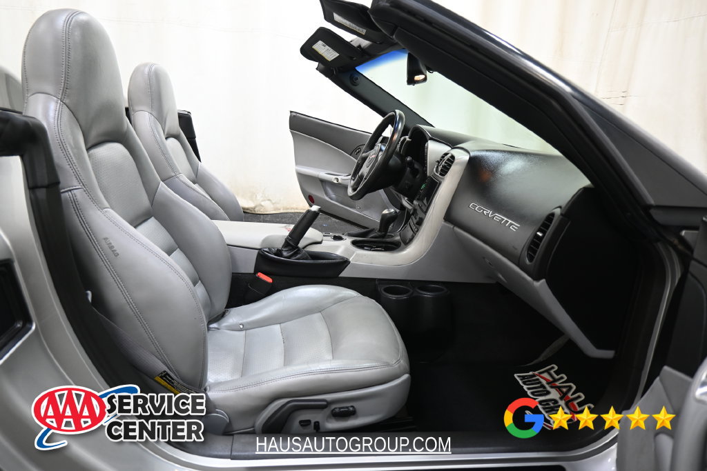 Used 2005 Chevrolet Corvette Convertible w/ Preferred Equipment Group RWD image 8