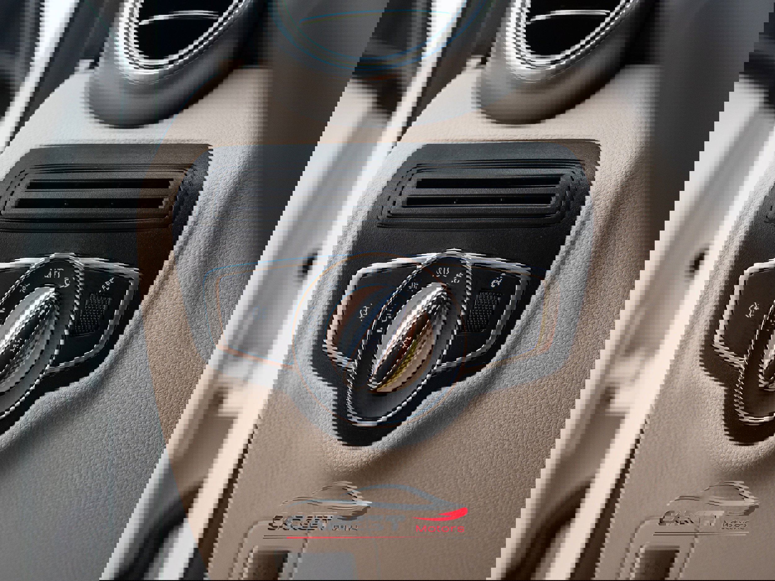 Used 2020 Mercedes-Benz GLC 300 4MATIC image 36