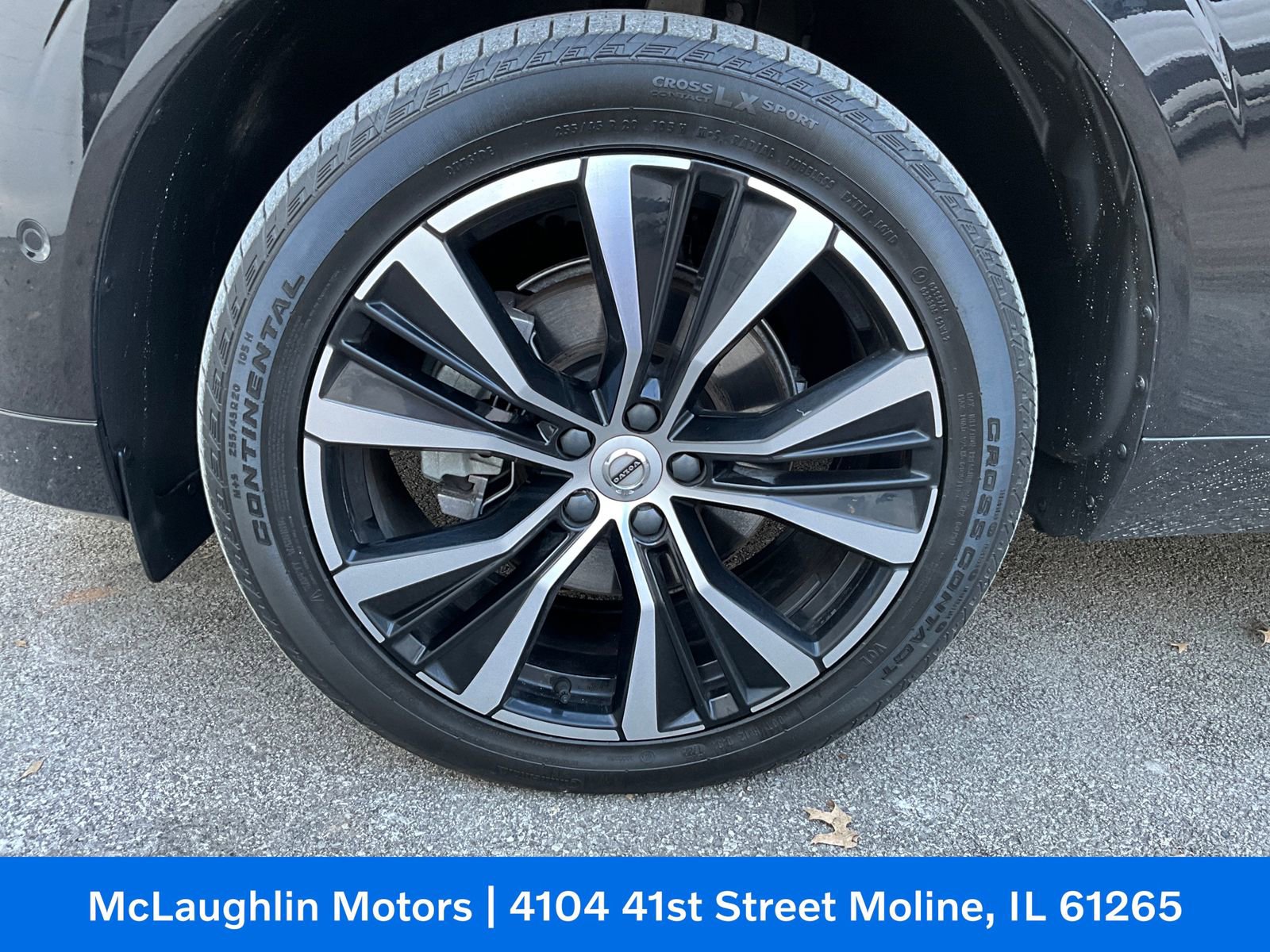 Certified 2023 Volvo XC60 B5 Plus w/ Climate Package image 15