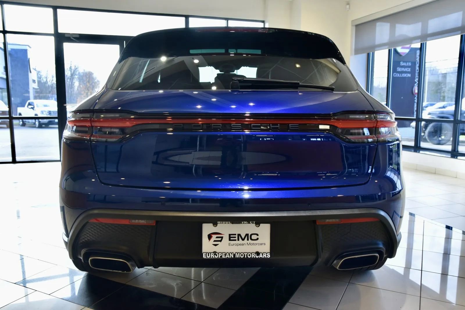 Used 2023 Porsche Macan image 5