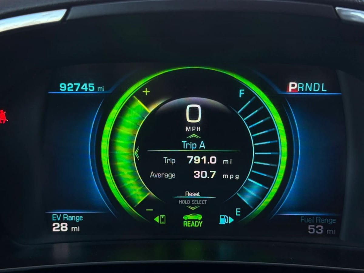 Used 2018 Chevrolet Volt Premier w/ Driver Confidence Package FWD image 54