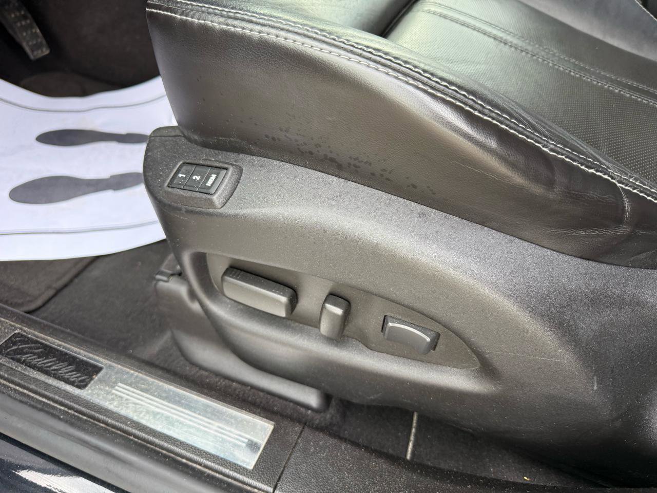 Used 2014 Cadillac SRX Performance w/ Driver Awareness Package AWD/4WD image 16