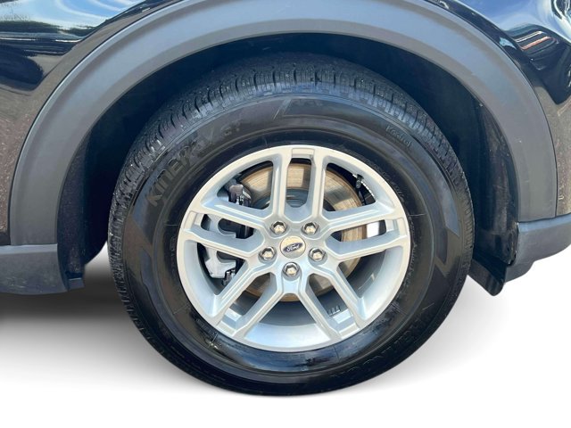 Used 2026 Ford Explorer Active AWD/4WD image 14