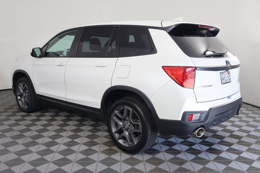 Used 2023 Honda Passport EX-L image 6