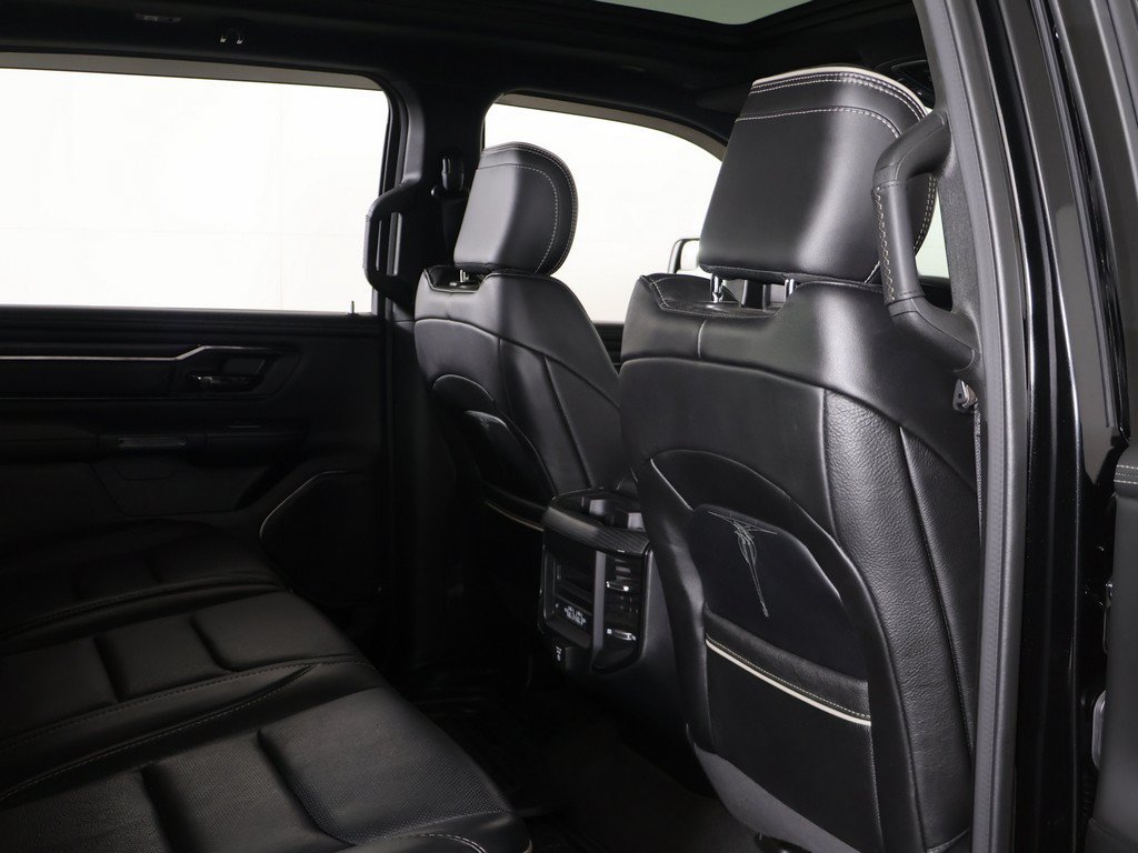 Used 2022 RAM 1500 Limited w/ Body-Colour Bumper Group AWD/4WD image 30