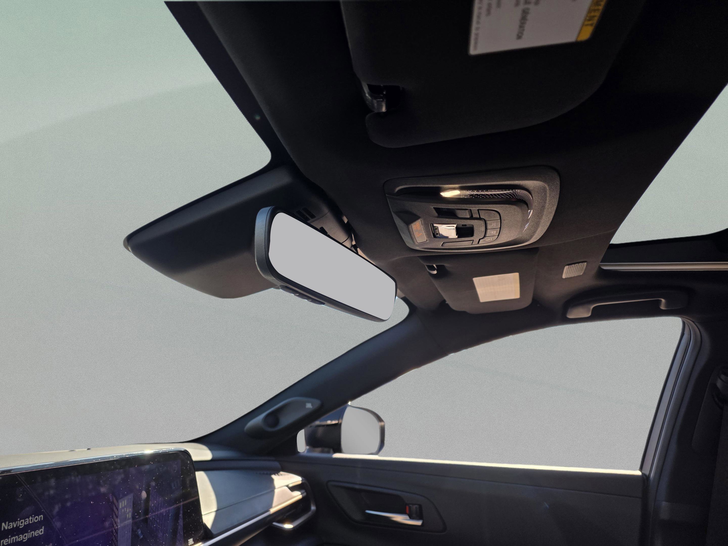 Used 2023 Toyota Crown Platinum image 20