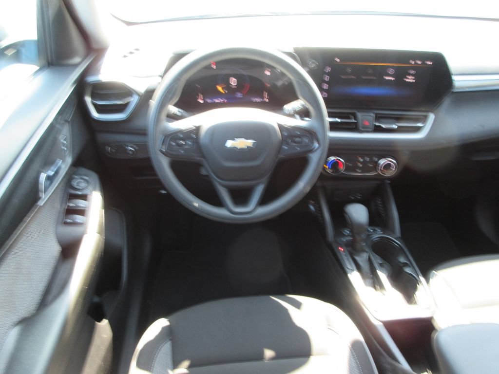 Certified 2024 Chevrolet TrailBlazer LS w/ LS Convenience Package AWD/4WD image 14