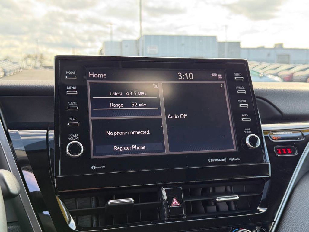 Used 2023 Toyota Camry XLE image 32