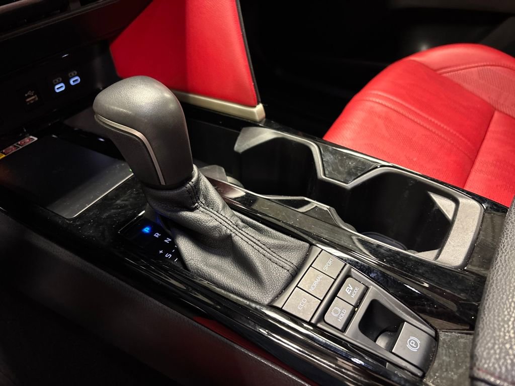 Used 2025 Toyota Camry XSE image 31