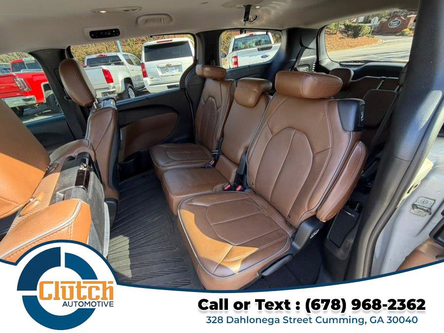 Used 2017 Chrysler Pacifica Limited w/ UConnect Theater Package image 15
