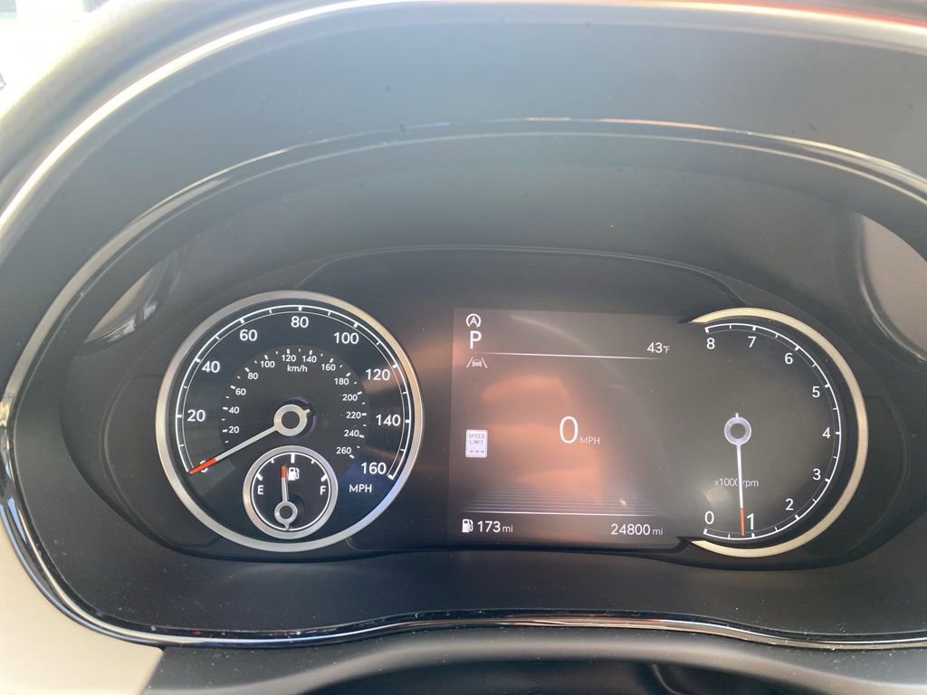 Used 2024 Genesis GV70 2.5T w/ Select Package image 5