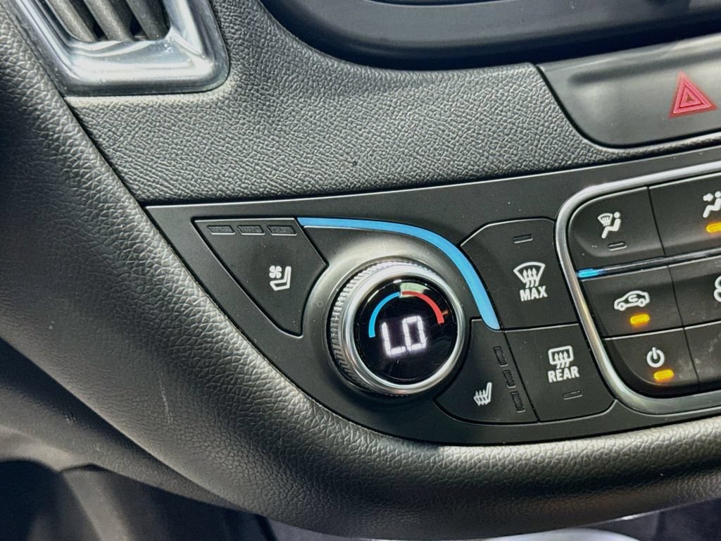 Used 2019 Chevrolet Malibu Premier w/ Sun and Wheel Package FWD image 19