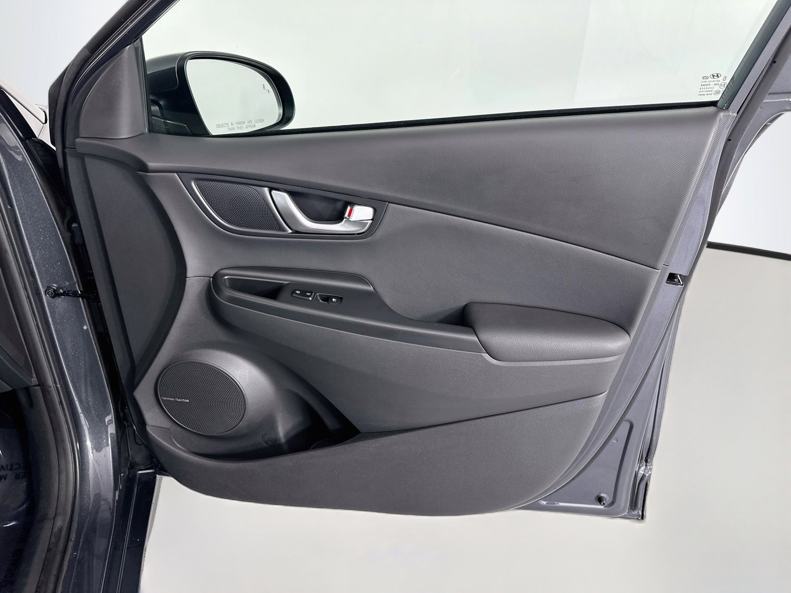 Certified 2022 Hyundai Kona Limited FWD image 35